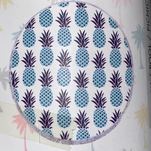 Pineapple around beach/ pool towel